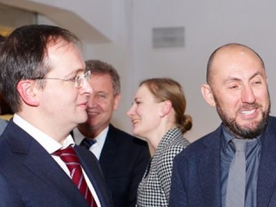 Мединский и Кехман. Фрагмент фото: sobaka.ru Мединский и Кехман. Фрагмент фото: sobaka.ru